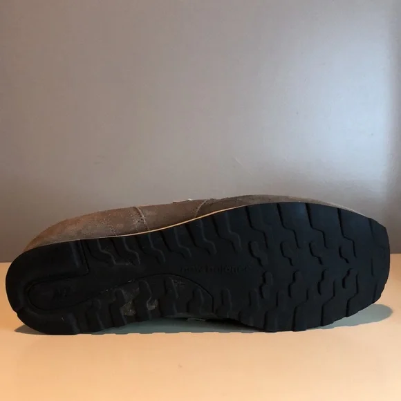 New Balance Gray Sneakers Shoes - Picture 10 of 14